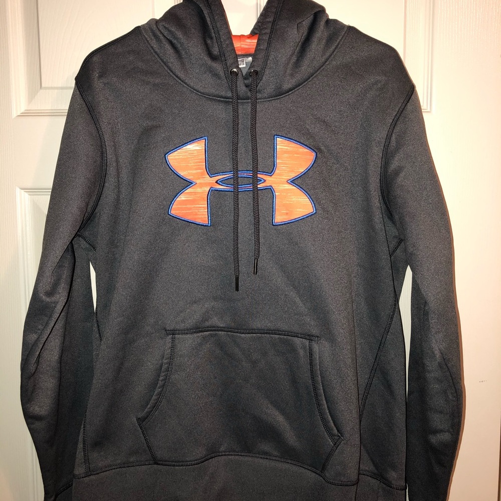 Women’s Under Armour Hoodie - Size XL